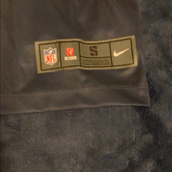 Marcus Mariota Tennessee Titans Jersey - Picture 2 of 5